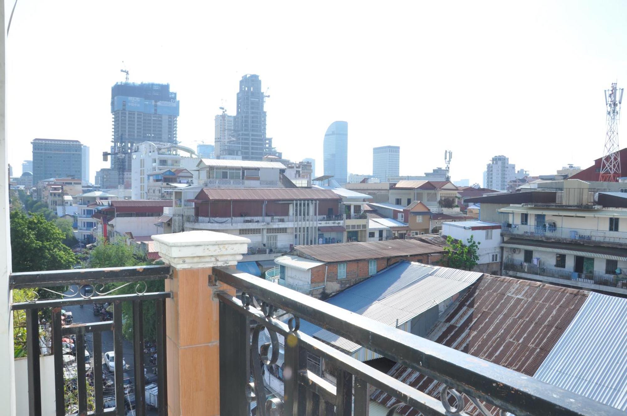 เวลคอมเมน เกสต์เฮาส์ พนมเปญ ภายนอก รูปภาพ